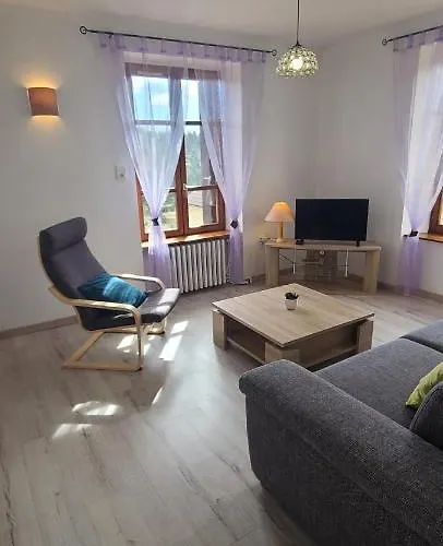 Accueillant Au Coeur De La Margeride Apartamento